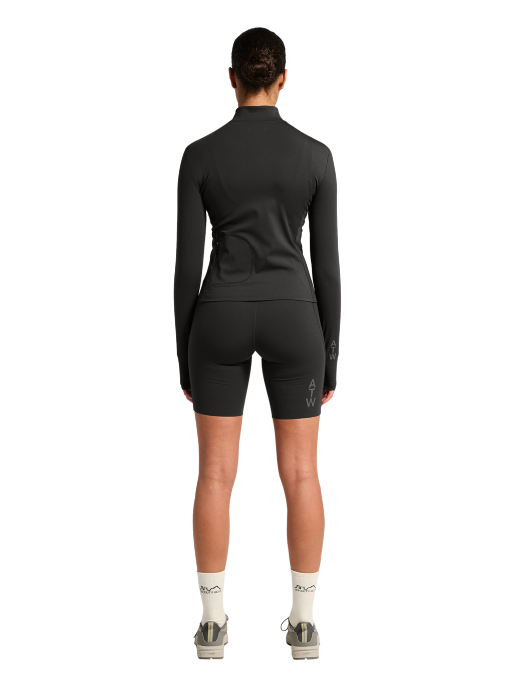 HALO WOMEN TRAINING HALF ZIP, AFTER DARK, model