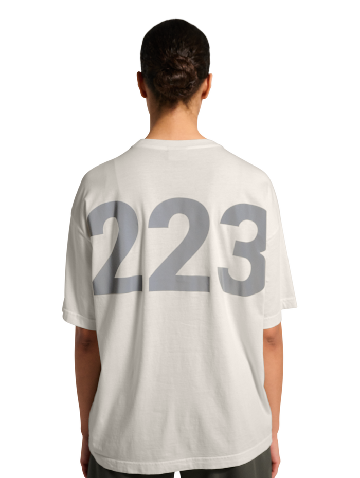 HALO DHOBI BOXY T-SHIRT, MARSHMALLOW, model