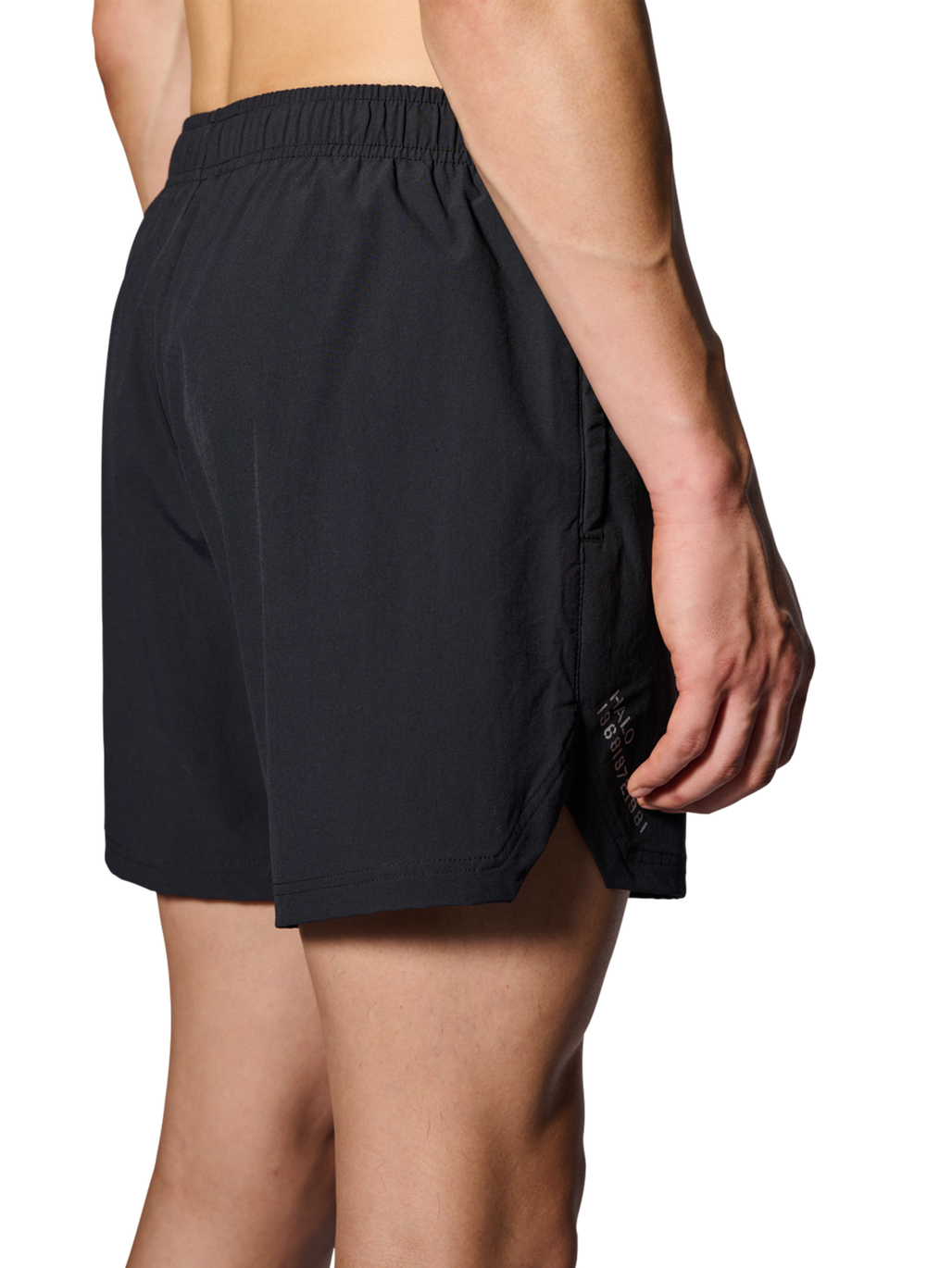 HALO SHORTS, BLACK, model