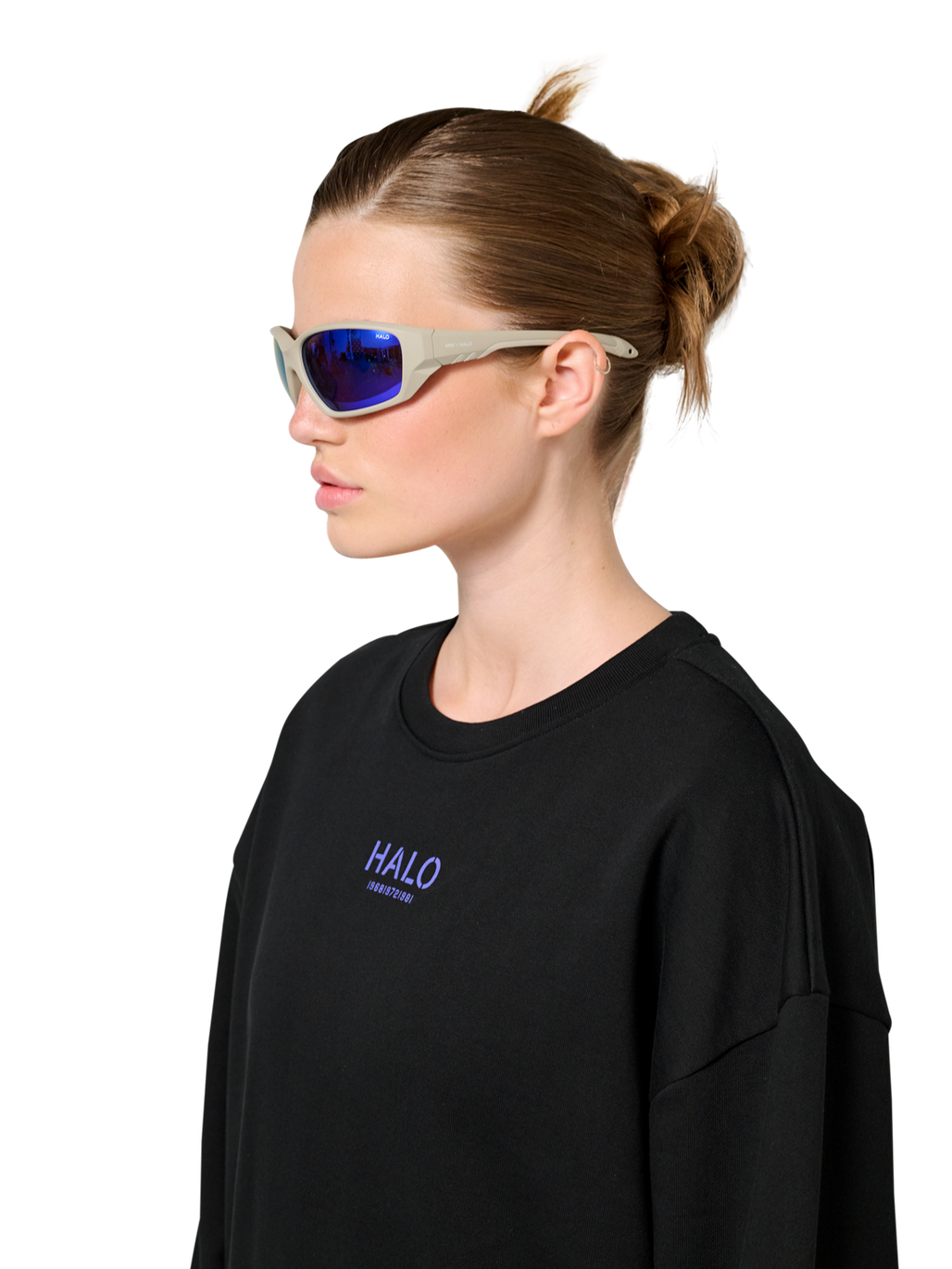 HALO GRAPHIC BOXY CREW, BLACK/BLACK, model