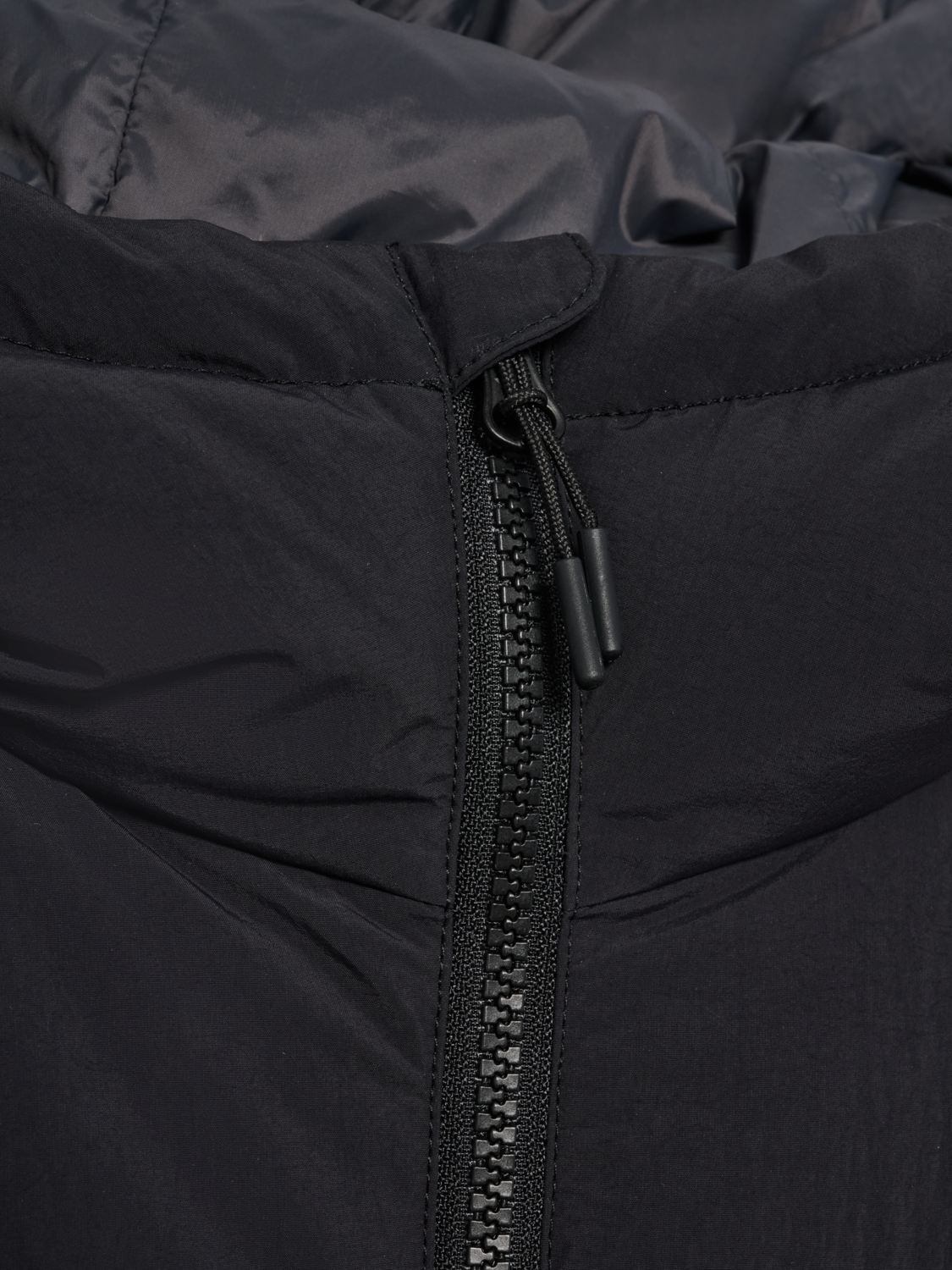 HALO MAVERICK DOWN JACKET, BLACK, packshot