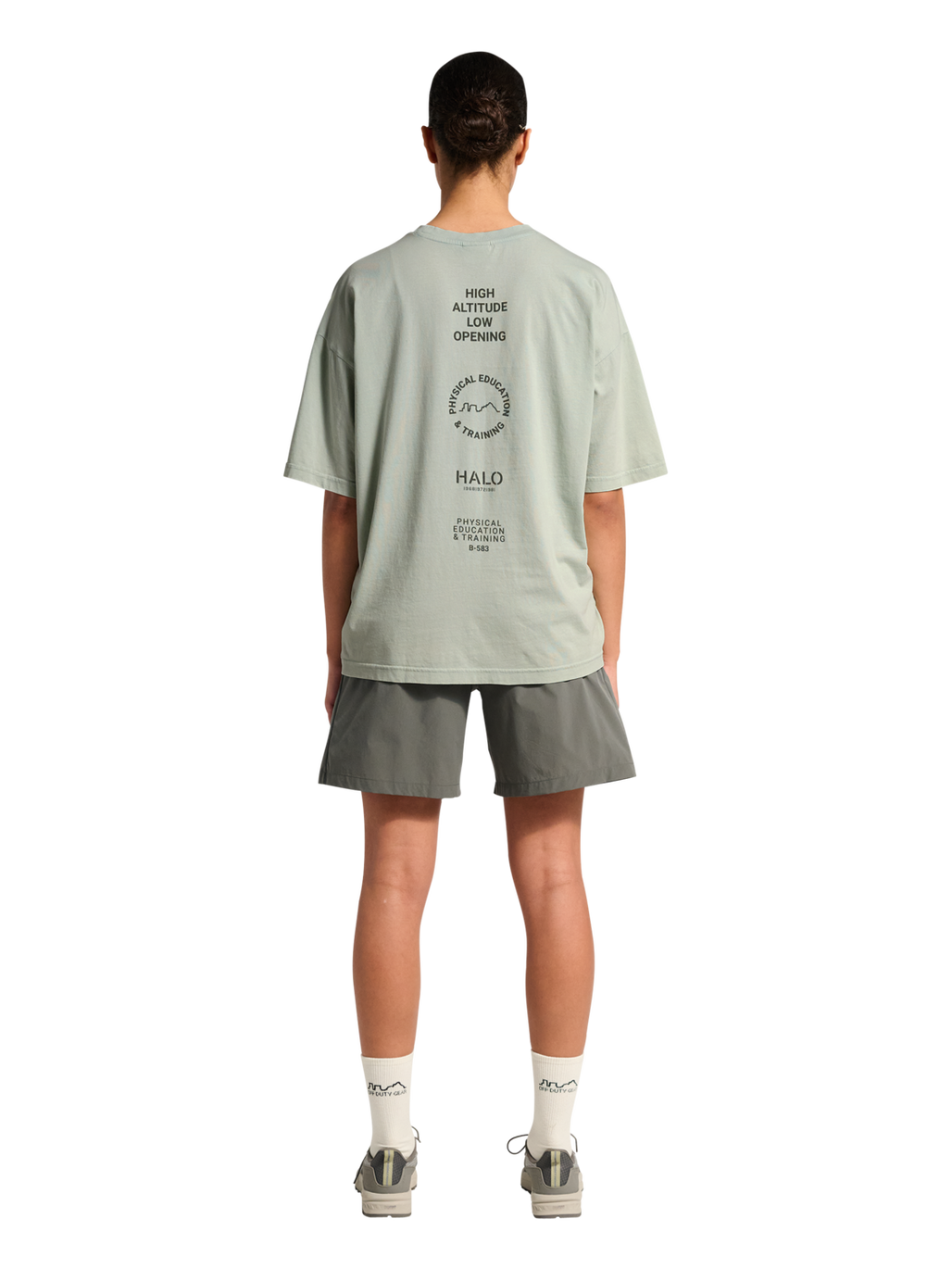 HALO GRAPHIC LOGO BOXY T-SHIRT, STORM GRAY, model