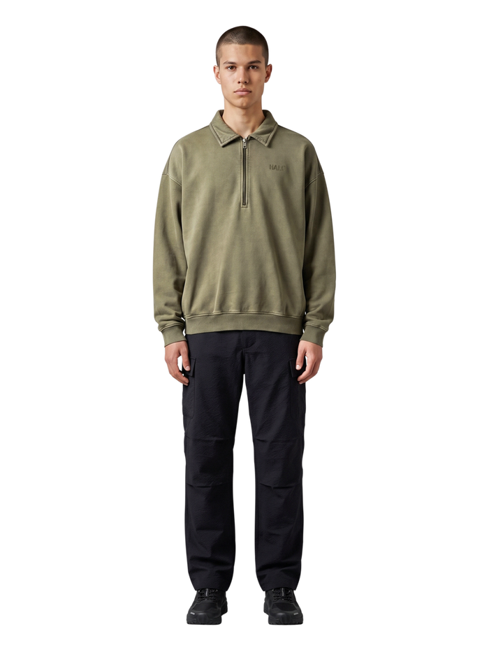 HALO BOXY POLO SWEAT, CAPERS, model
