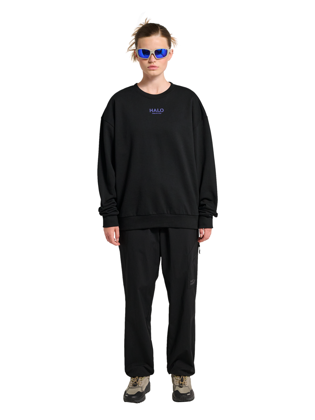 HALO GRAPHIC BOXY CREW, BLACK/BLACK, model