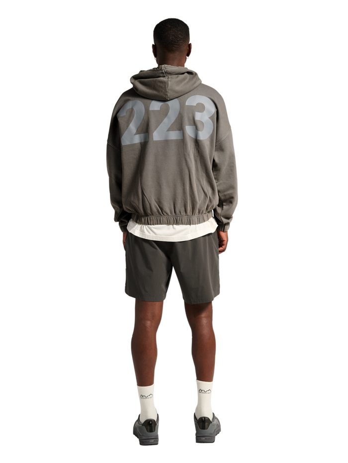 HALO DHOBI BOXY HOODIE, GUNMETAL, model