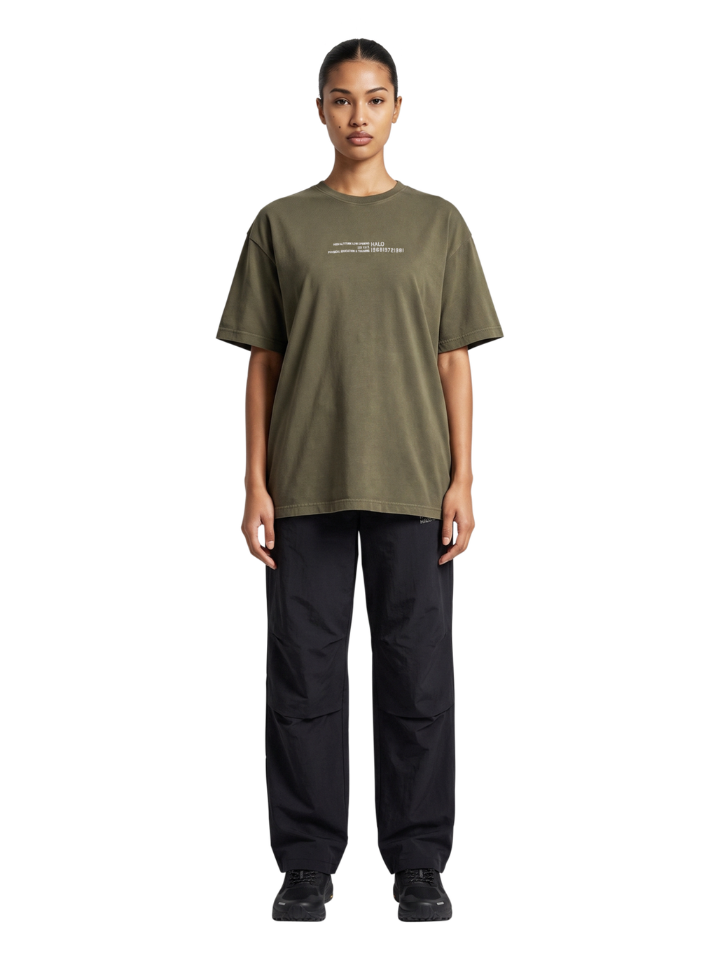 HALO GRAPHIC BOXY T-SHIRT, CAPERS/MARSHMALLOW, model