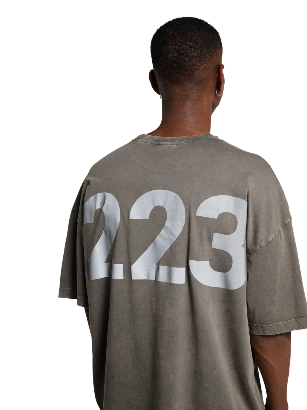 HALO DHOBI BOXY T-SHIRT, GUNMETAL, model