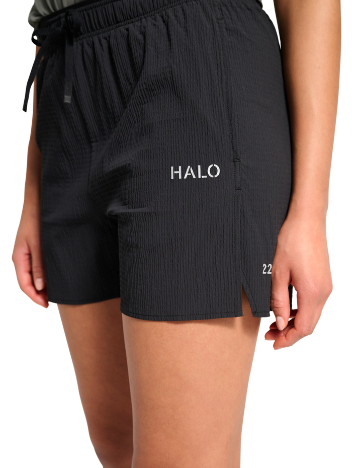 HALO WAFFLE TECH SHORTS, BLACK, model