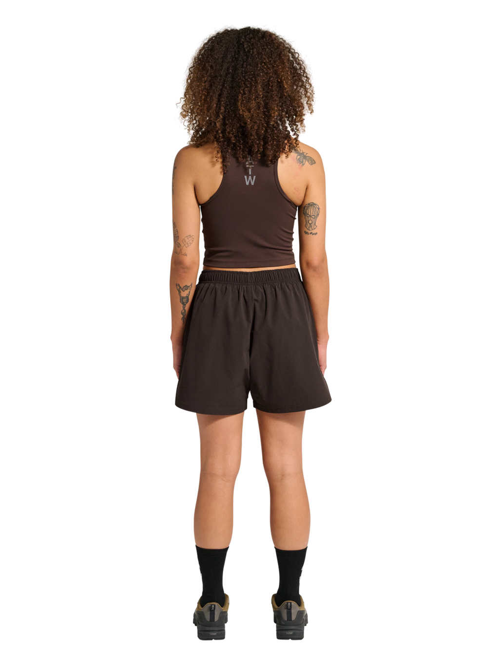 HALO SHORTS, CHOCOLATE TORTE, model
