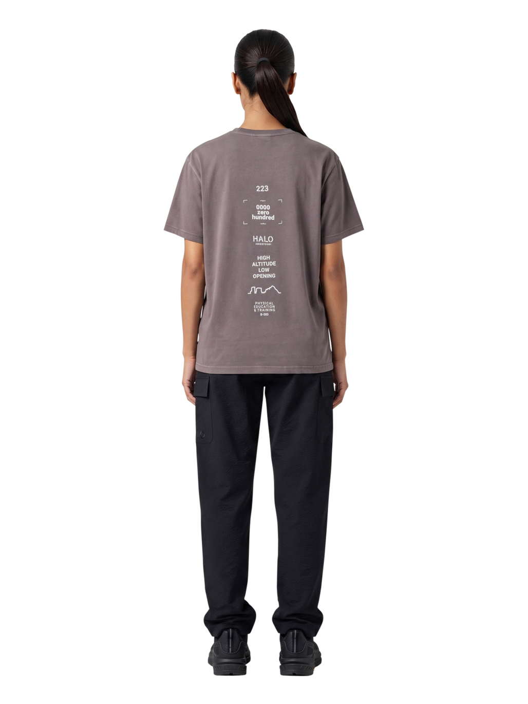 HALO GRAPHIC T-SHIRT, SPARROW, model