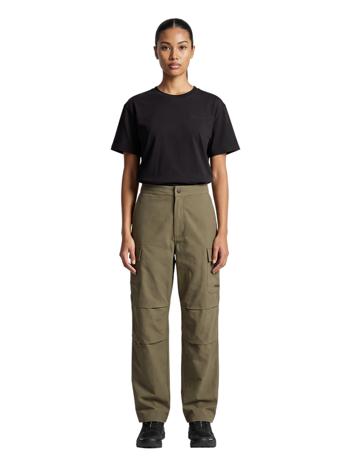 HALO ENHANCED RELAXED PANT, CAPERS, model