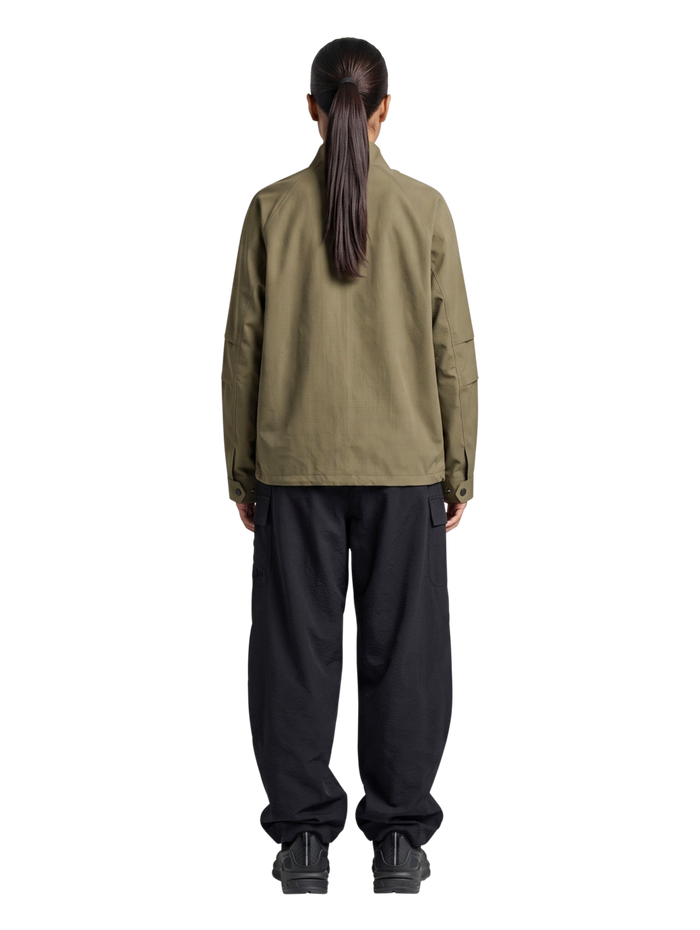 HALO ENHANCED JACKET, CAPERS, model