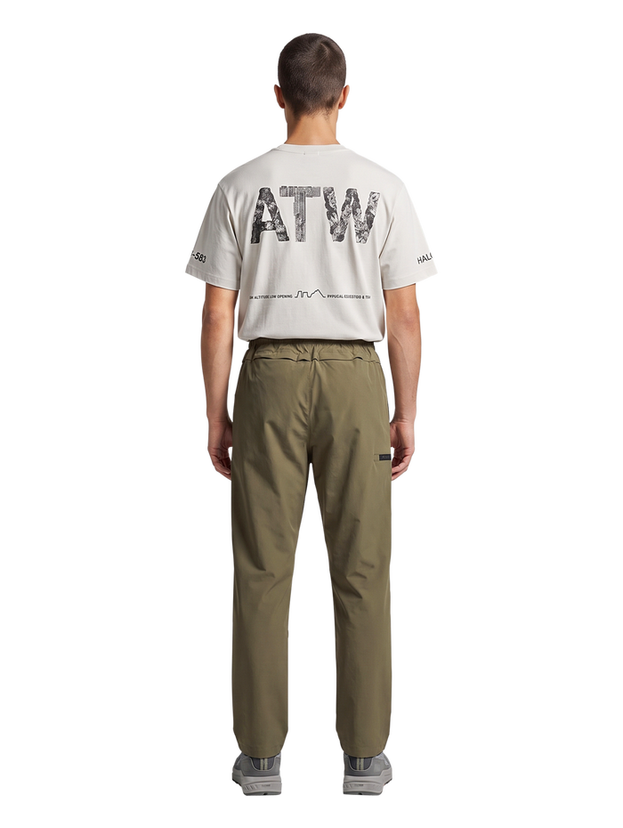 HALO TACTICAL PANTS, CAPERS, model