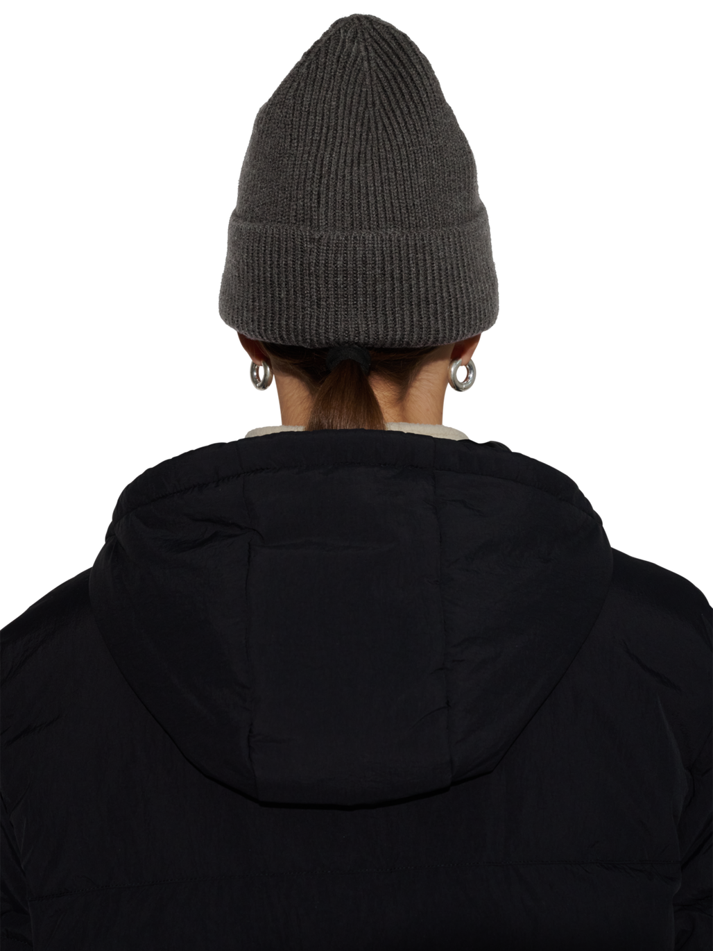 HALO WOOL MIX BEANIE, RAVEN, model