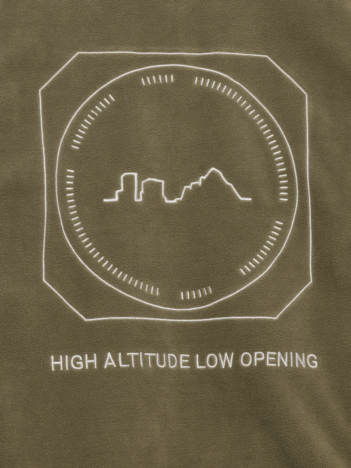 HALO ALTIMETER FLEECE CREW, CAPERS, packshot