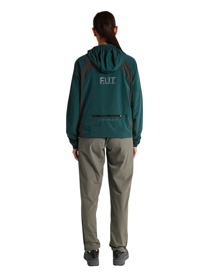 HALO DIVISION JACKET, SEA MOSS, model
